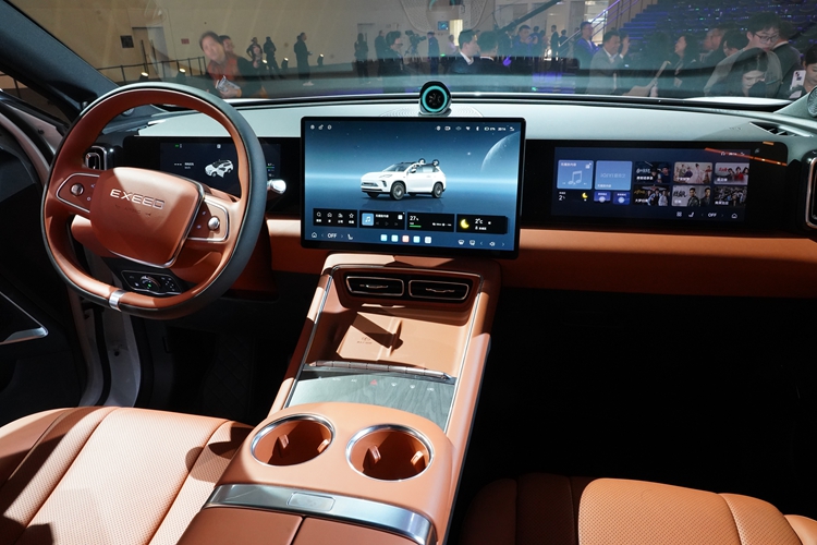 型配置盘点：激光雷达版最为领先九游会·j9网站星途ET5车(图3)