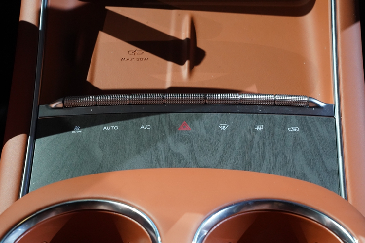 型配置盘点：激光雷达版最为领先九游会·j9网站星途ET5车(图6)