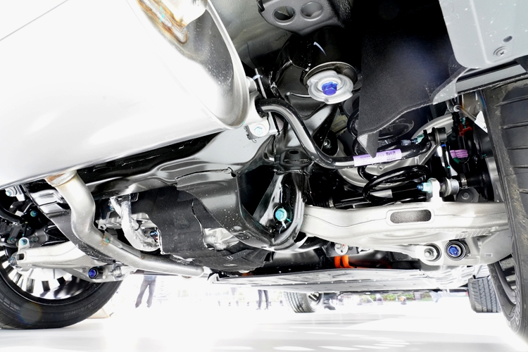 型配置盘点：激光雷达版最为领先九游会·j9网站星途ET5车(图12)